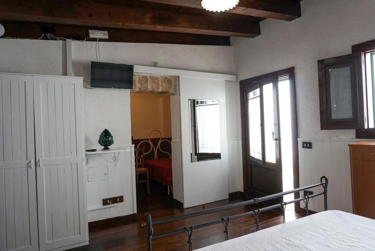 Dal Canonico Mola di Bari Esterno foto